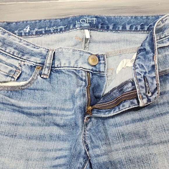 Ann Taylor Loft Lean Boyfriend Jeans Distressed Size 4 Light Wash - Picture 6 of 9